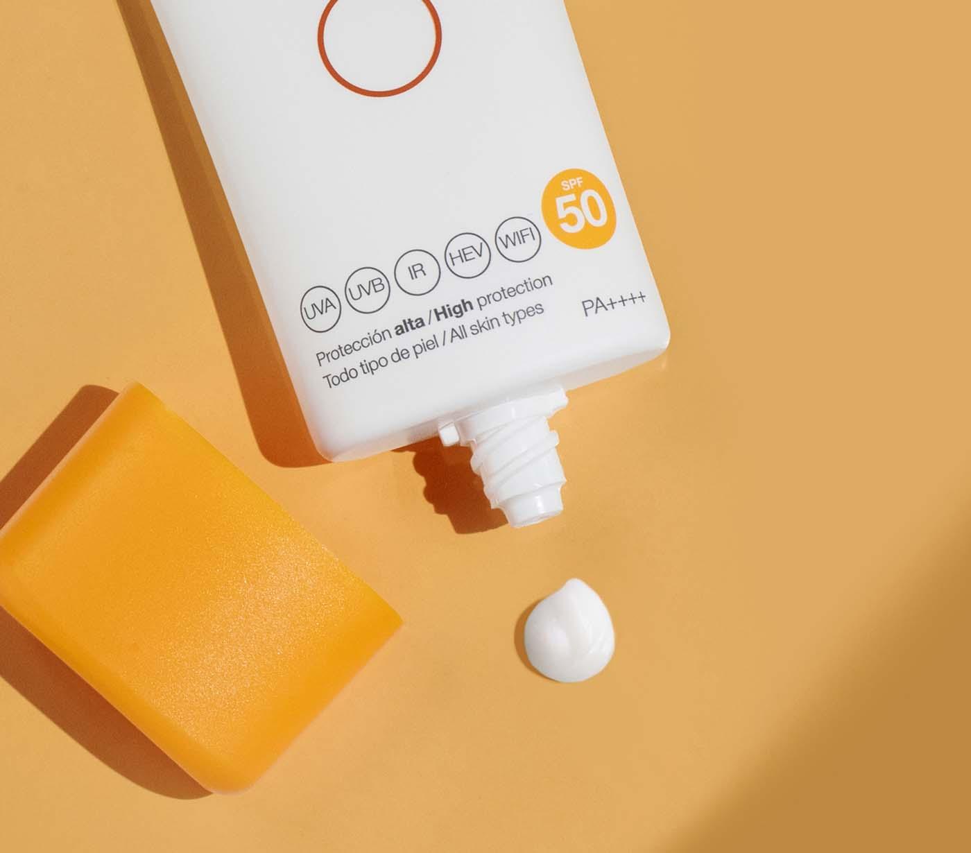 Fotoprotector Antimanchas Ultra-Mat SPF50