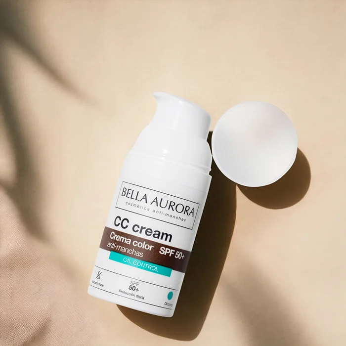 CC Cream Crema Color Antimanchas Oil Control SPF50+