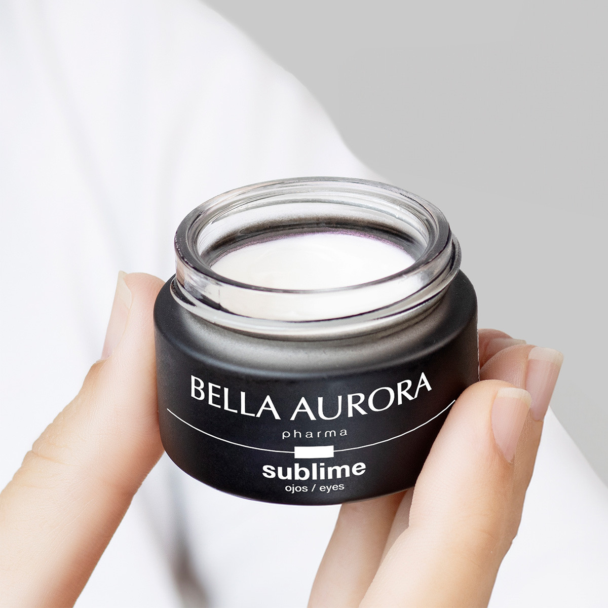 Sublime Contorno de Ojos Antiedad