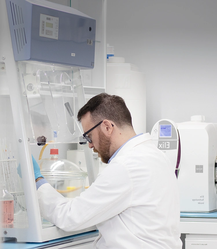 Laboratorio de investigaci&oacute;n en pigmentaci&oacute;n de Bella Aurora